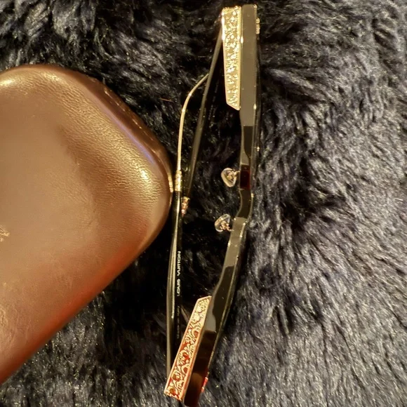 Louis Vuitton Black and Gray Monogram Sunglasses - Picture 5 of 5